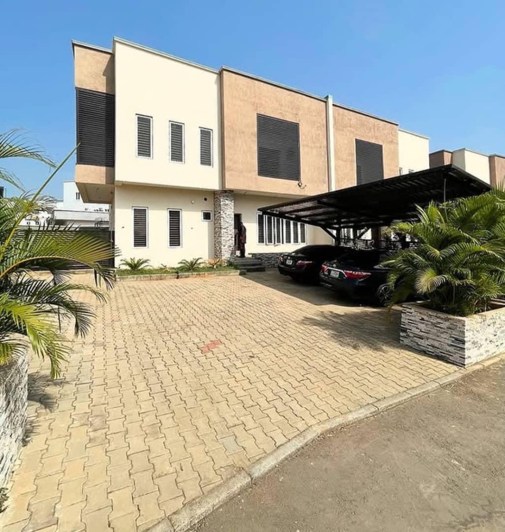 Newly Built 4 Bedroom Semi-Detached Duplex
